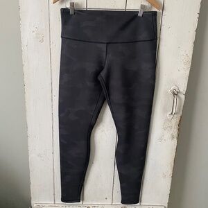 Karma Athletics Leggings (Camo)